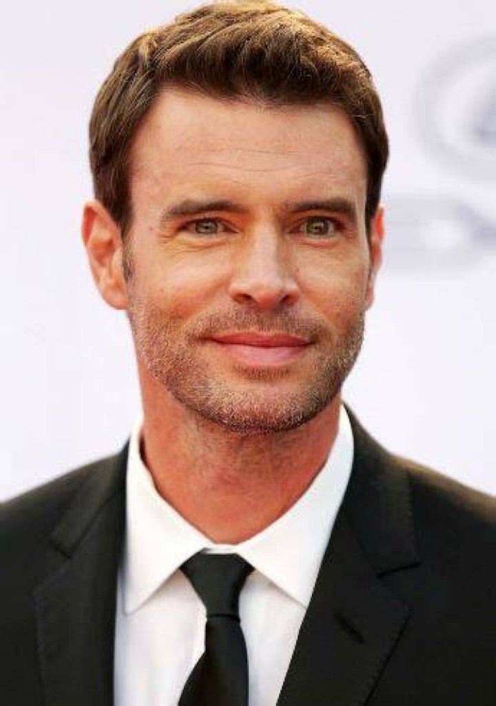 Scott Foley - Bio, Age, net worth, height, Wiki, Facts and Family